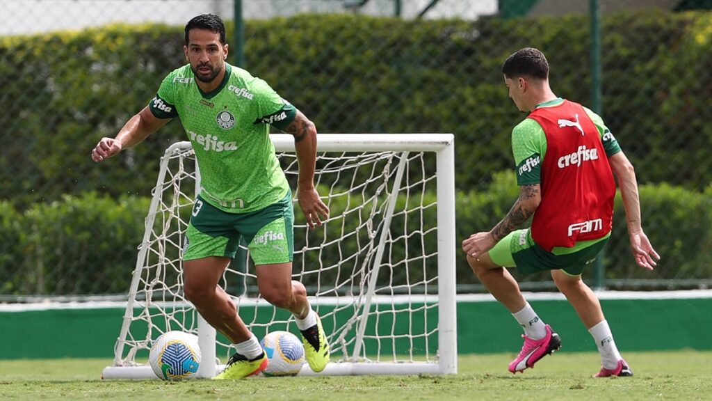 Onde assistir Vitória x Palmeiras ao vivo - Campeonato Brasileiro neste domingo (14/04/2024). Foto: Cesar Greco/Ag. Palmeiras