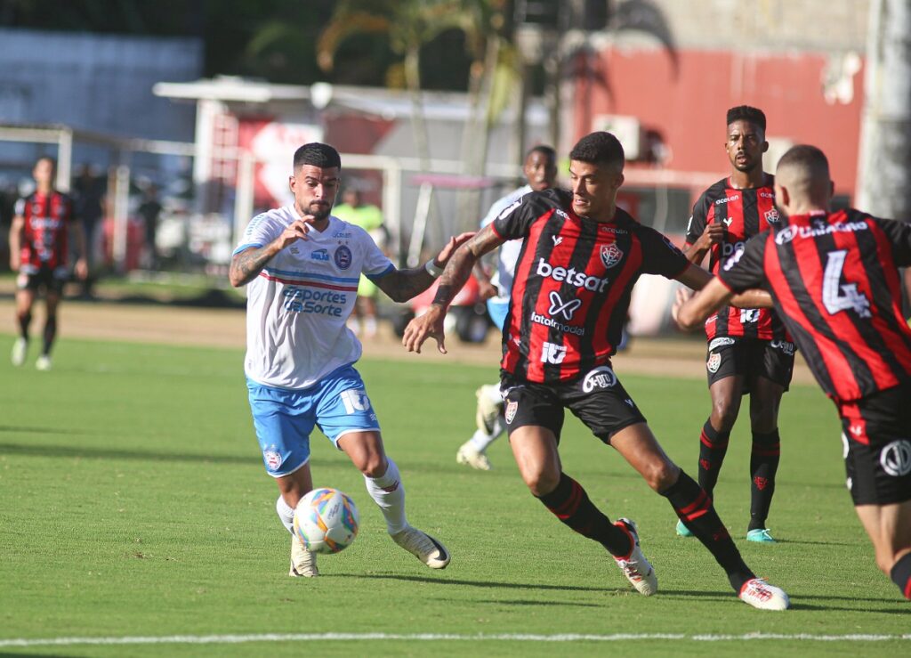 Onde assistir Bahia x Vitória ao vivo - Campeonato Baiano neste domingo (07/04/2024). Foto: Tiago Caldas/EC Bahia