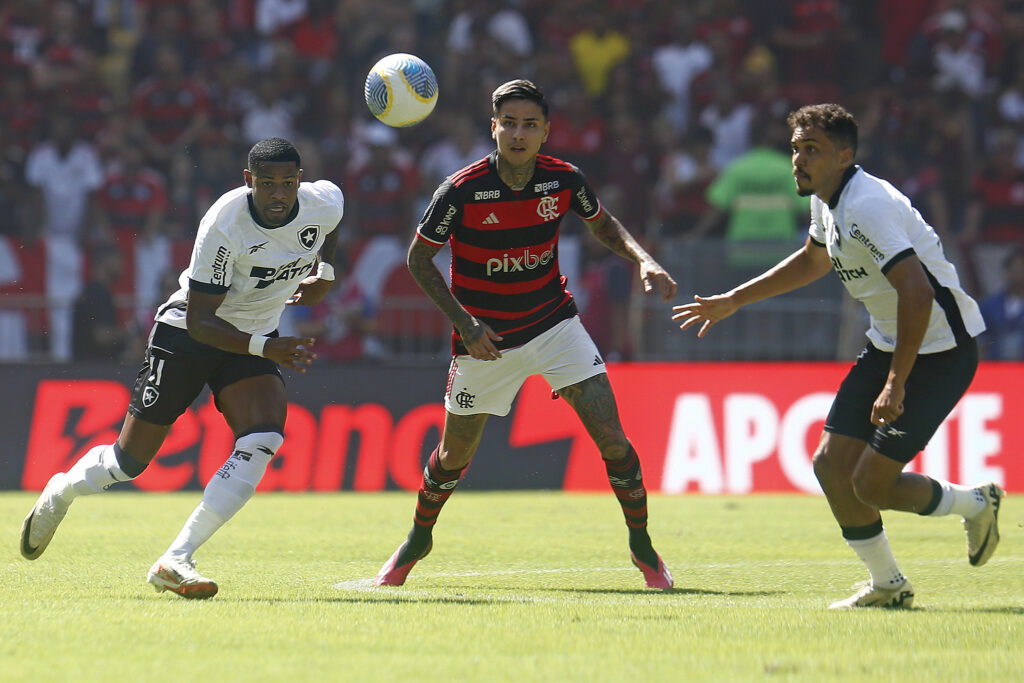 Lance de Flamengo x Botafogo. Foto: Vitor Silva/BFR