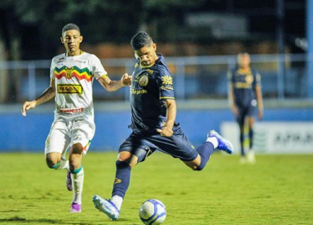 Onde assistir Ferroviário x Aparecidense ao vivo - Campeonato Brasileiro Série C nesta segunda-feira (29/04/2024). Instagram Aparecidense