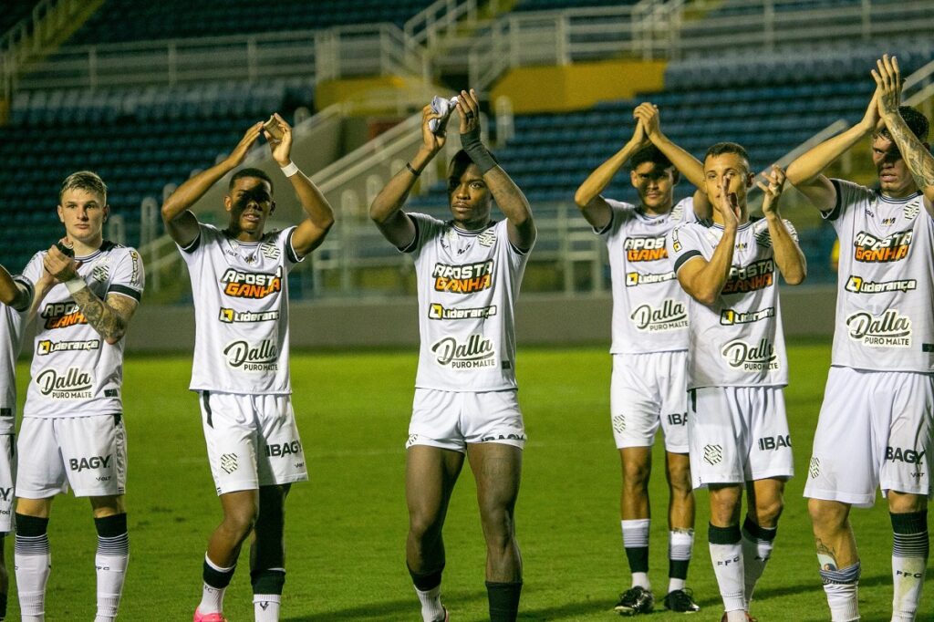 Onde assistir Ypiranga-RS x Figueirense ao vivo - Campeonato Brasileiro Série C nesta quinta-feira (30/05/2024). Foto: Baggio Rodrigues/FFC