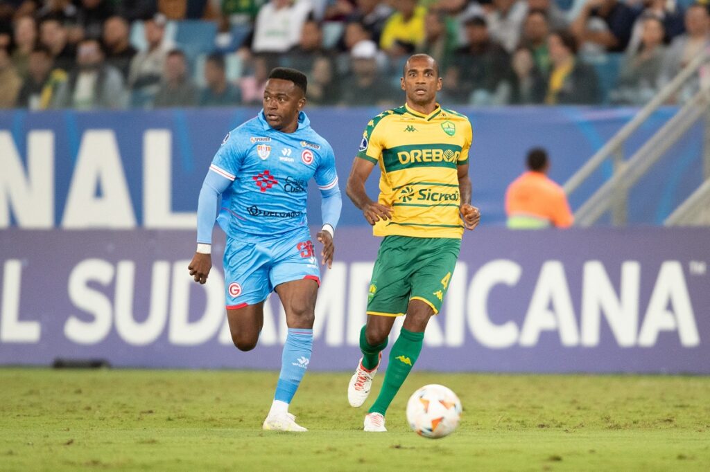 Lance de Cuiabá x Deportivo Garcilaso. Foto: Divulgação Conmebol