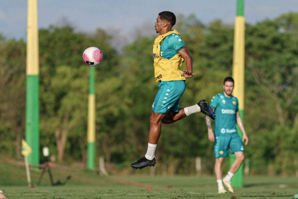 Onde assistir Vasco x Cuiabá ao vivo - Brasileirão nesta quinta-feira (24/10/2024). Imagem: AssCom Dourado