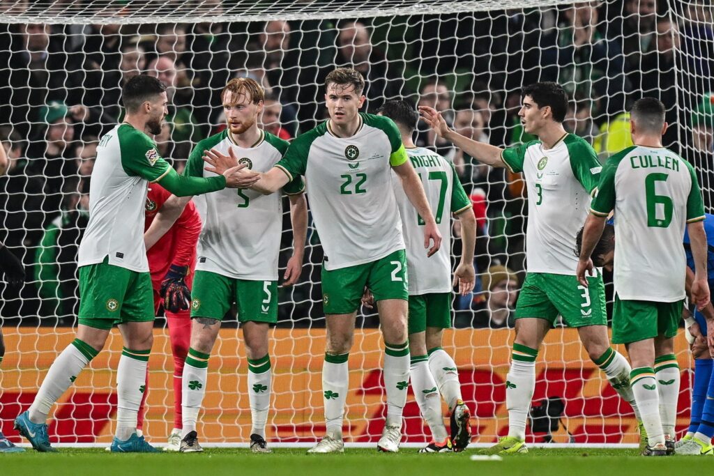 Onde assistir Inglaterra x Irlanda ao vivo - Liga das Nações B neste domingo (17/11/2024). Imagem: FA Ireland