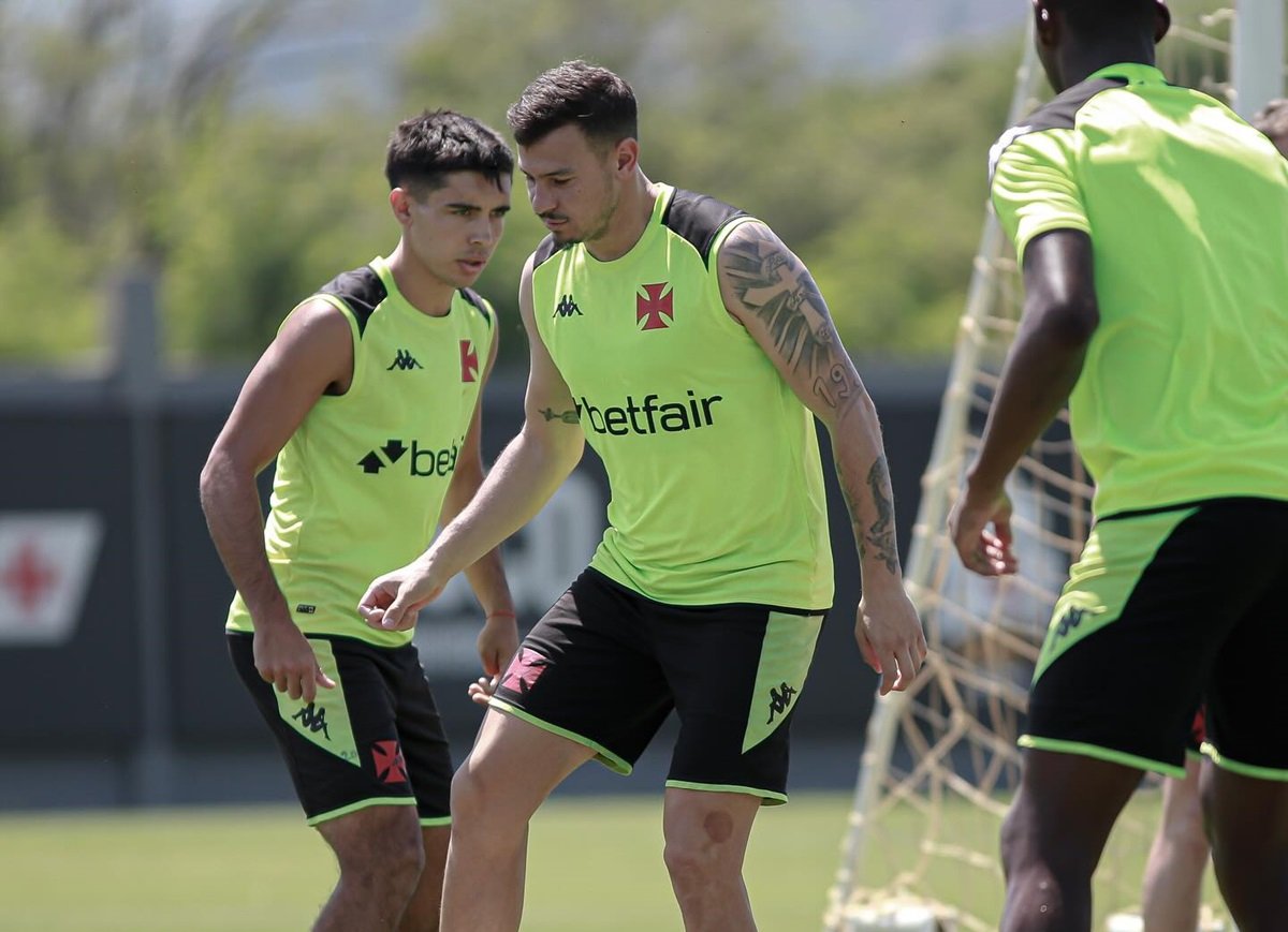 Onde assistir Vasco x Atlético-MG ao vivo - Brasileirão nesta quarta-feira (04/12/2024). Imagem: Matheus Lima/CR Vasco