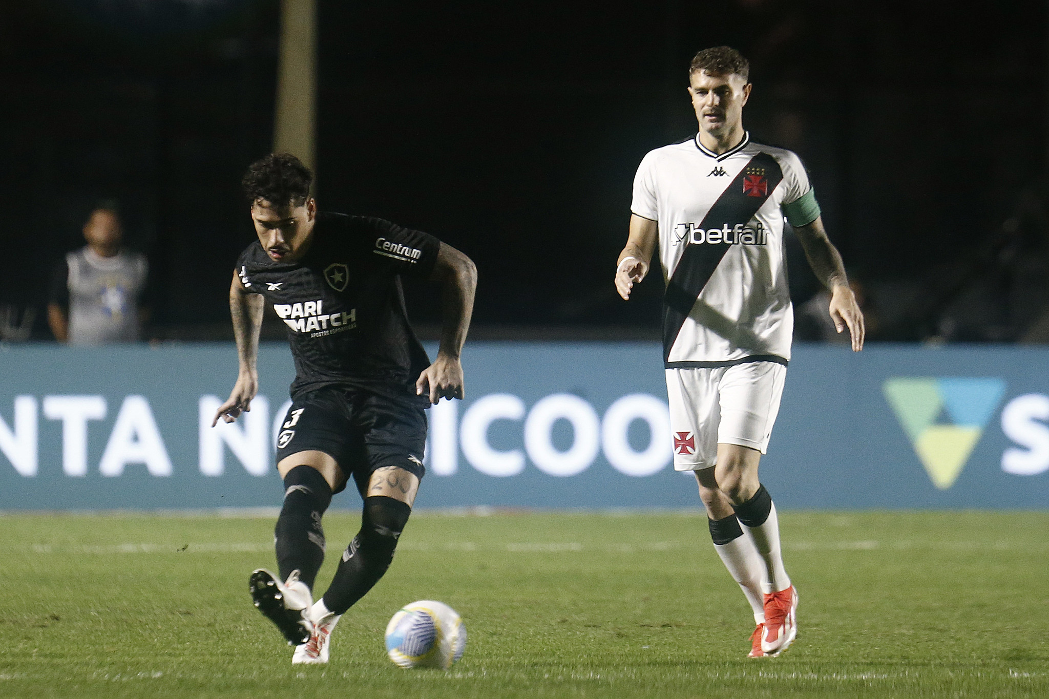 Onde assistir Botafogo x Vasco ao vivo - Brasileirão nesta terça-feira (05/11/2024). Imagem: Vitor Silva/BFR