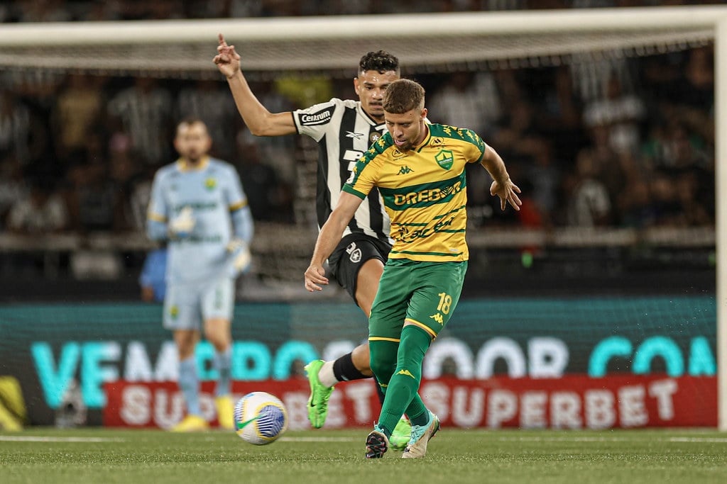 Cuiabá tem 98,2% de chances de cair; veja os 5 jogos que restam. Imagem: AssCom Dourado