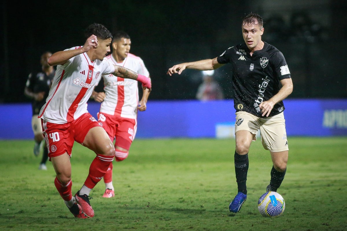 Lance do jogo entre Vasco x Inter. Imagem: Matheus Lima/Vasco