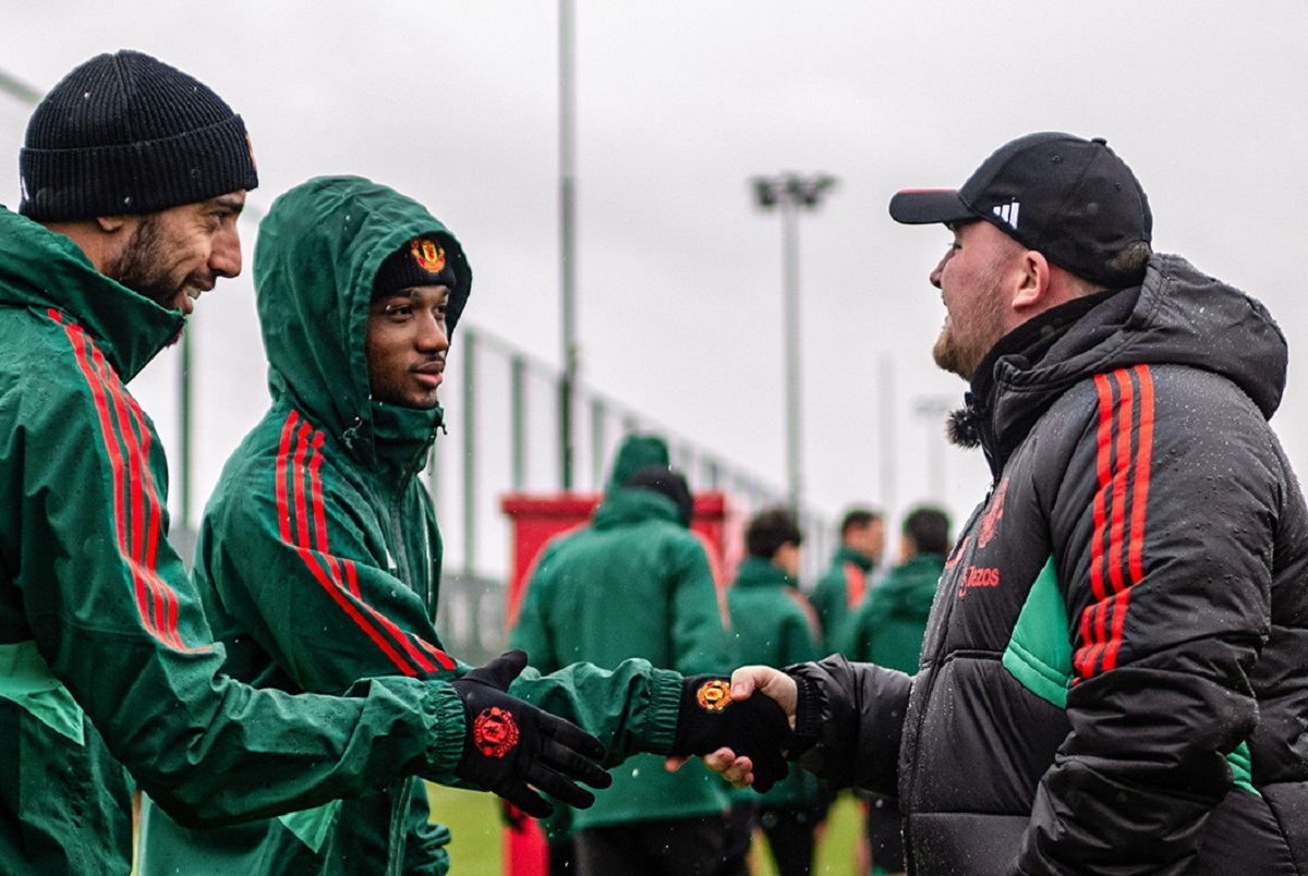 Onde assistir Liverpool x Manchester United ao vivo - Premier League neste domingo (05/01/2025). Imagem: Divulgação Manchester United