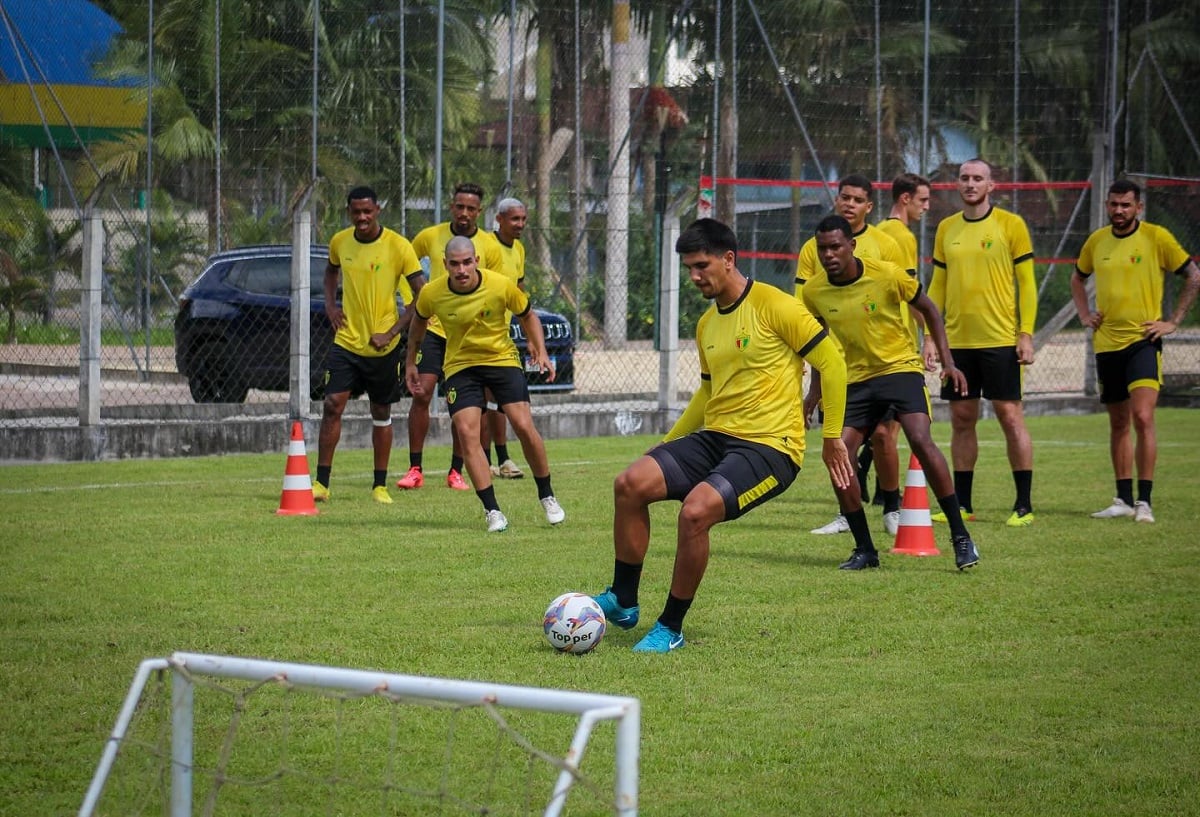 Onde assistir Marcílio Dias x Brusque ao vivo - Catarinense nesta quarta-feira (15/01/2025). Imagem: Divulgação Brusque