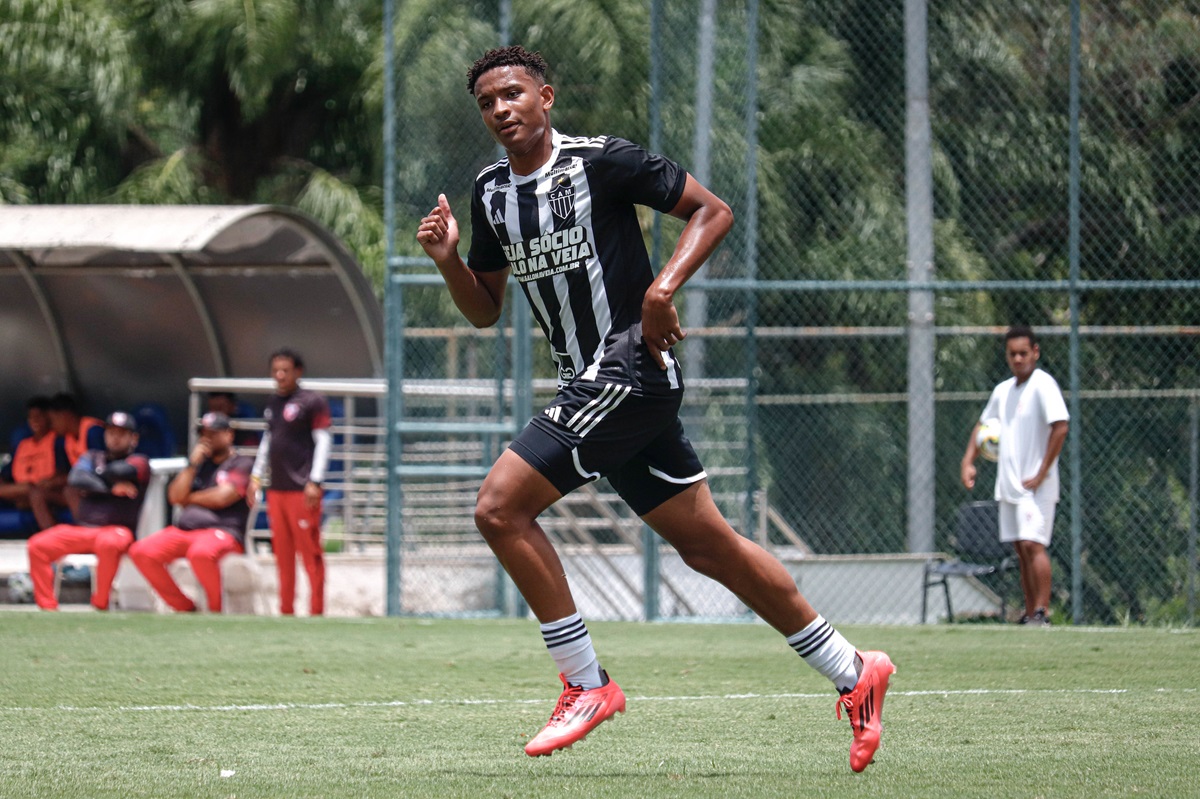 Onde assistir Atlético-MG x Guarani ao vivo - Copinha nesta sexta-feira (03/01/2025). Imagem: Fabio Pinel/Atlético