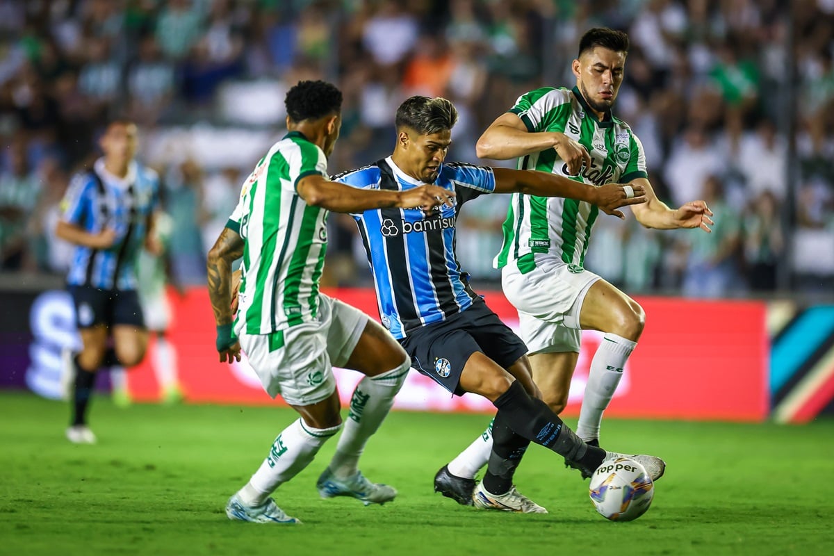 Onde assistir Grêmio x Juventude ao vivo - Gauchão neste sábado (22/02/2025). Imagem: Lucas Uebel/GFBPA