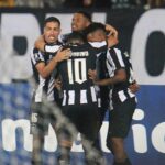 Botafogo x Bragantino ao vivo; onde assistir, horário e escalações do jogo desta quarta (6) pela Libertadores. Foto: Vitor Silva/BFR