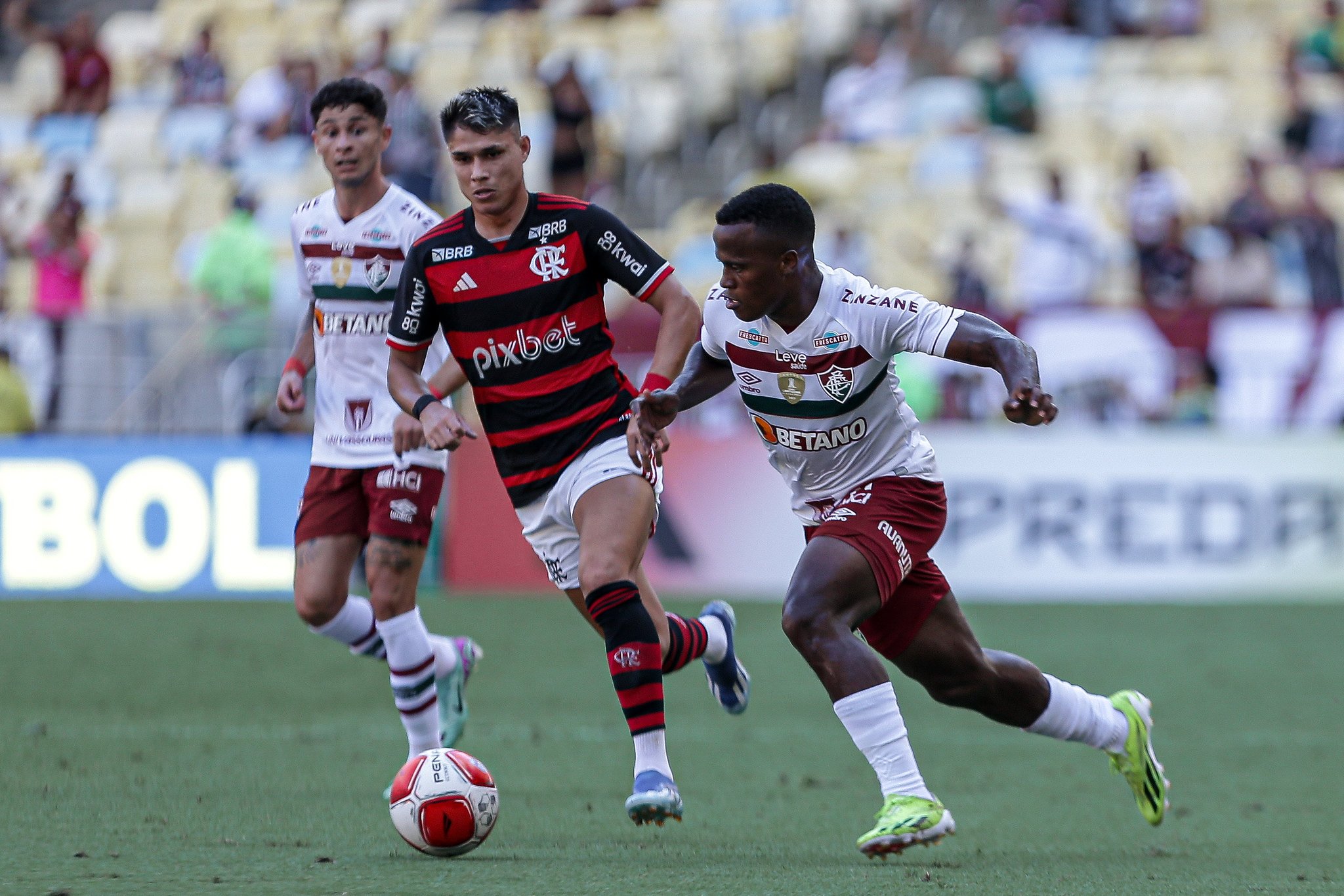 Fluminense x Flamengo ao vivo; onde assistir, horário e escalações do jogo deste sábado (9) pelo Carioca. Foto: Lucas Merçon/Fluminense