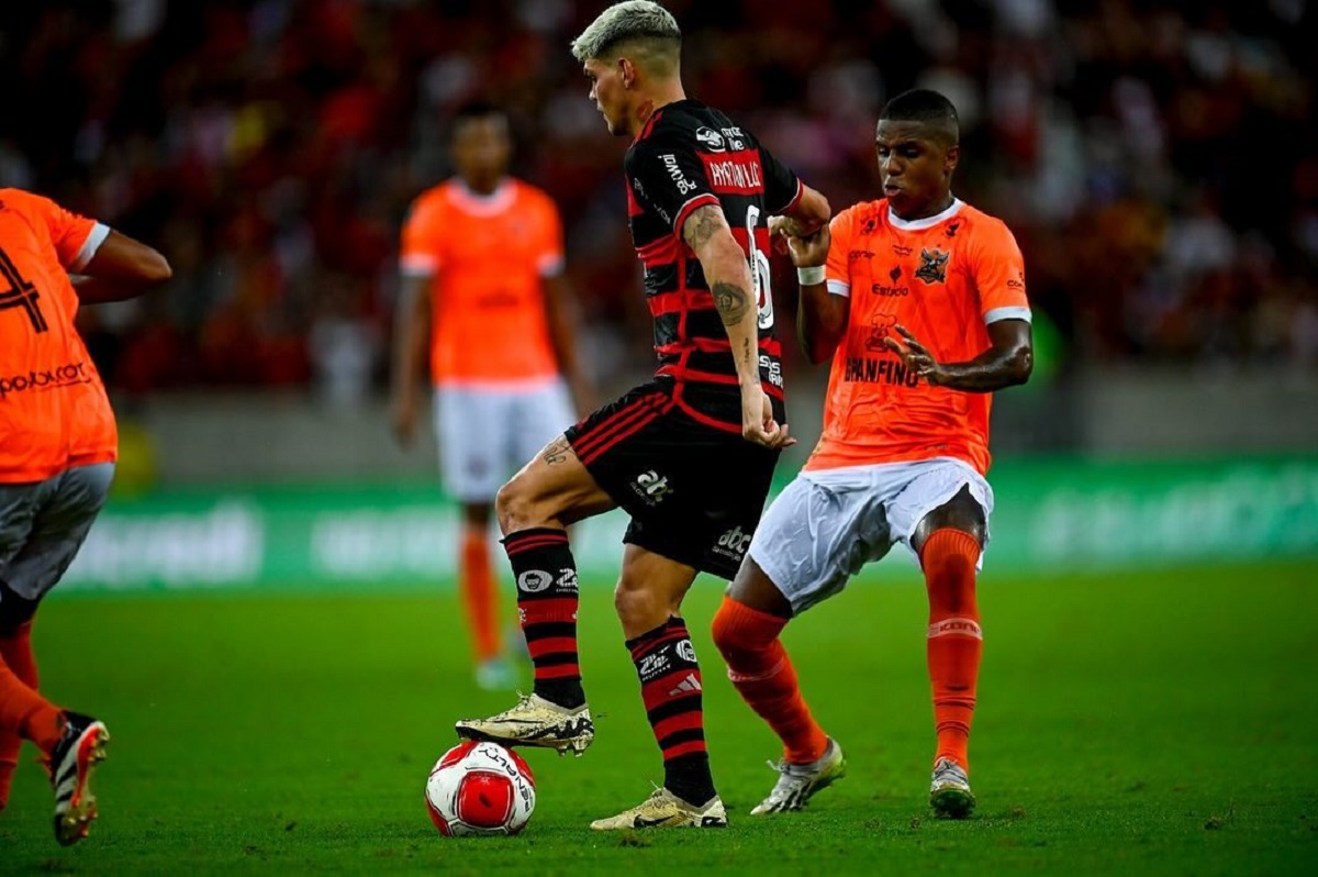 Onde assistir Flamengo x Nova Iguaçu ao vivo - Campeonato Carioca neste domingo (07/04/2024). Foto: CRF