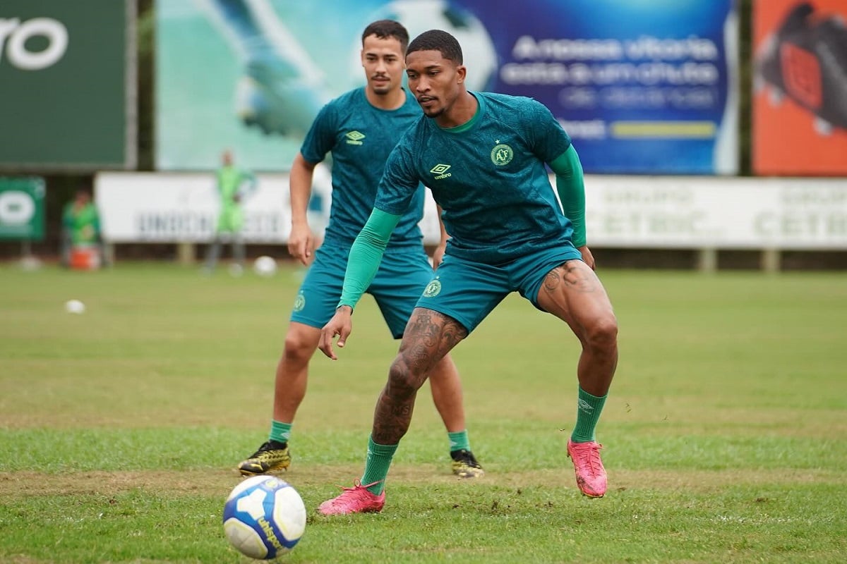 Onde assistir Chapecoense x Amazonas ao vivo - Série B nesta quinta-feira (26/09/2024). Foto: Divulgação ACF