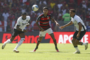 Onde assistir Flamengo x Amazonas ao vivo - Copa do Brasil nesta quarta-feira (01/05/2024). Foto: Vitor Silva/BFR