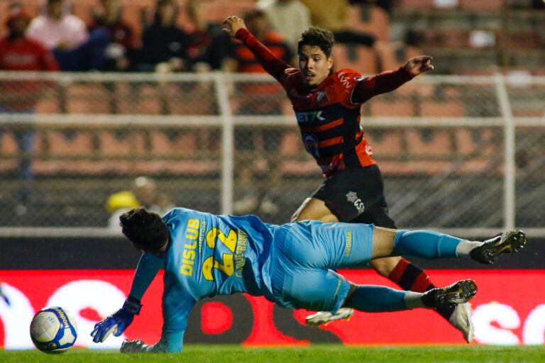 Onde assistir Ituano x Ponte Preta ao vivo - Campeonato Brasileiro Série B neste domingo (26/05/2024). Foto: Miguel Schincariol/Ituano