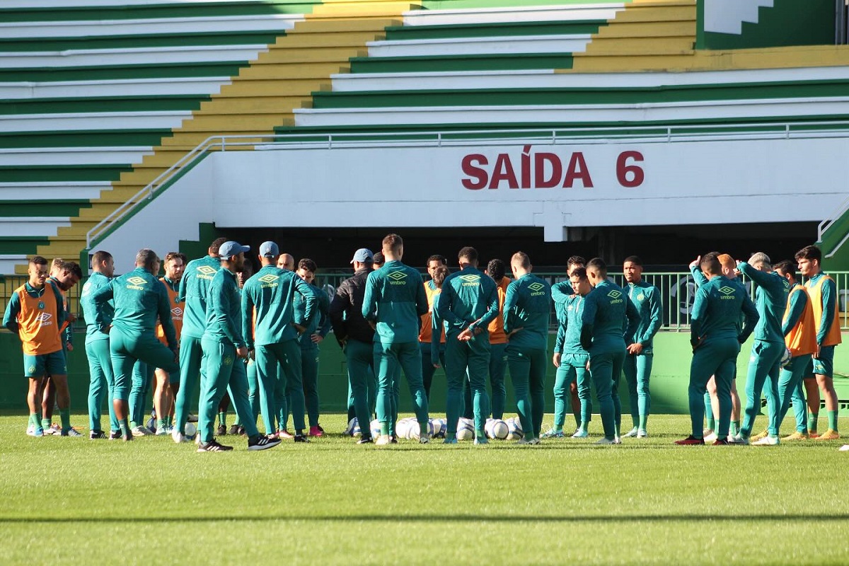 Onde assistir Chapecoense x Paysandu ao vivo - Fase única neste domingo (23/06/2024). Foto: João Heemann/ACF