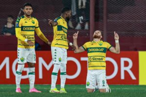 Onde assistir Cuiabá x Internacional ao vivo - Campeonato Brasileiro neste sábado (01/06/2024). Foto: AssCom Dourado