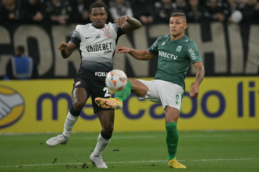 Onde assistir Internacional x Corinthians ao vivo - Campeonato Brasileiro nesta quarta-feira (19/06/2024). Foto: Conmebol