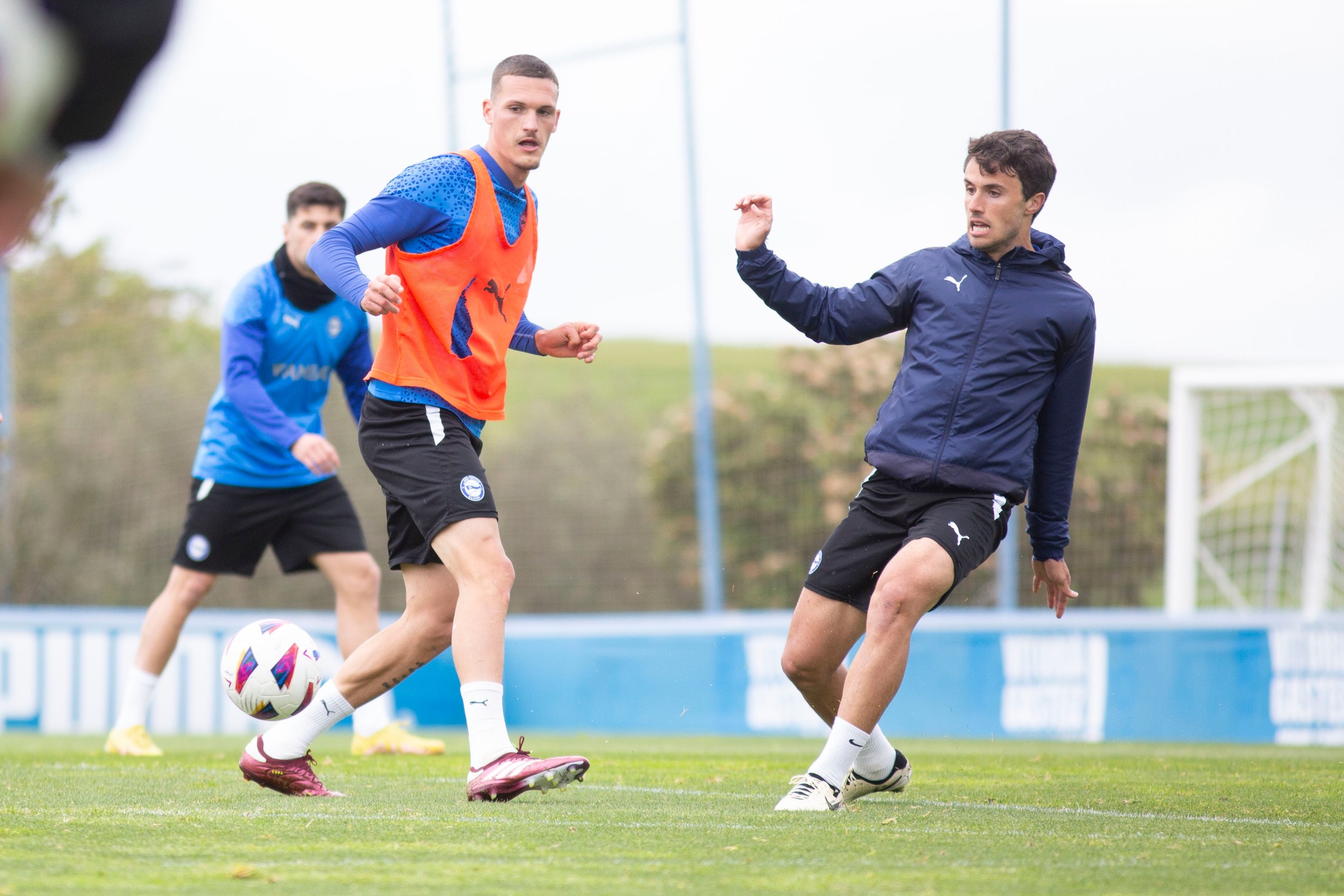 Onde assistir Alavés x Girona ao vivo - La Liga nesta sexta-feira (10/05/2024). Foto: Divulgação Alavés