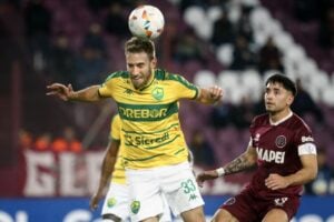 Lance de Lanús x Cuiabá. Foto: Conmebol