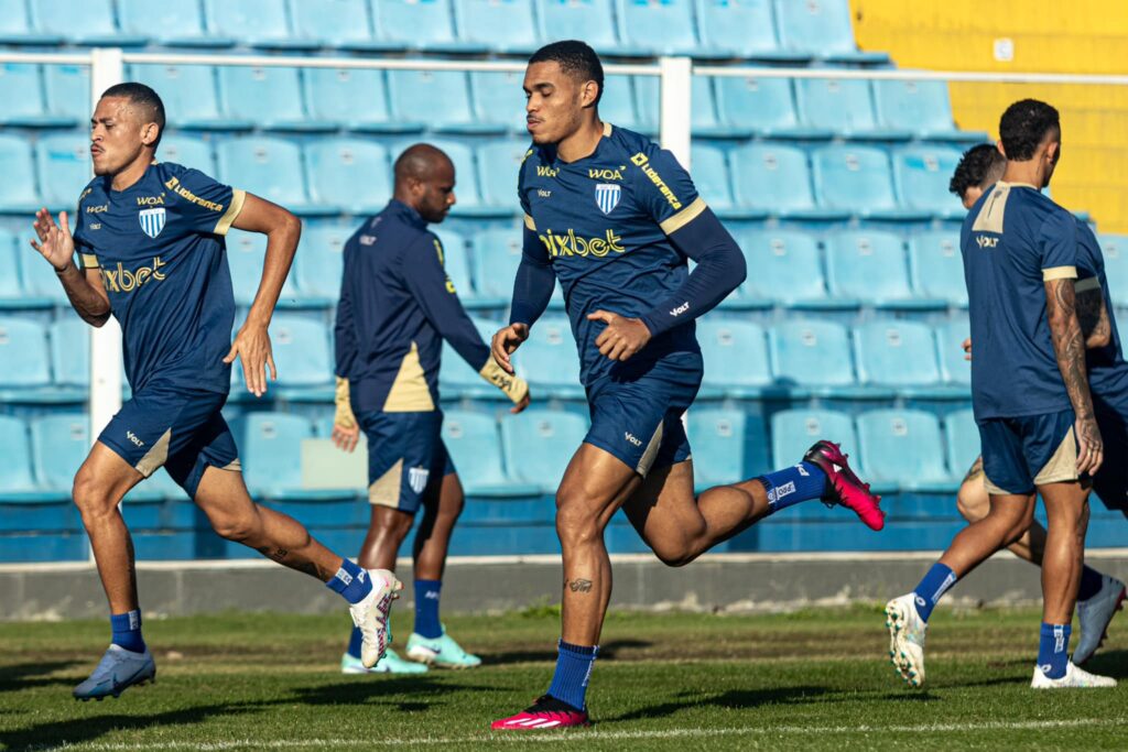 Onde assistir Brusque x Avaí ao vivo - Campeonato Brasileiro Série B nesta quarta-feira (19/06/2024). Foto: Leandro Boeira/Avaí FC