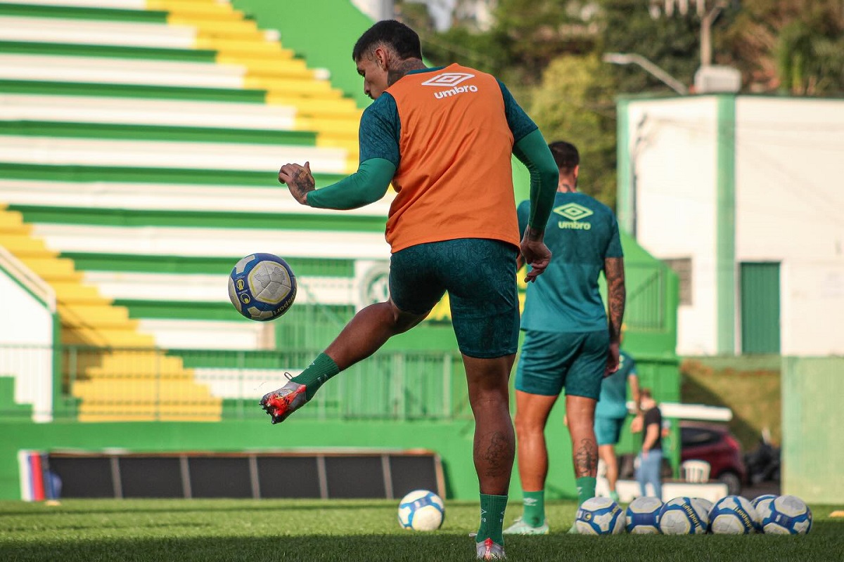 Onde assistir Coritiba x Chapecoense ao vivo - Série B neste sábado (27/07/2024). Foto: ACF