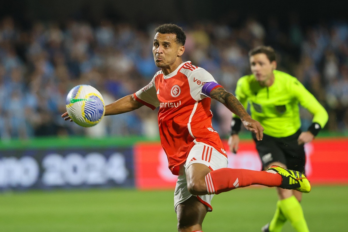 Onde assistir Rosario Central x Internacional ao vivo - Copa Sul-Americana nesta terça-feira (16/07/2024). Foto: Ricardo Duarte/SCI