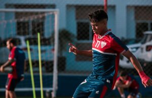 Onde assistir Fortaleza x Rosario Central ao vivo - Copa Sul-Americana nesta quarta-feira (21/08/2024). Foto: Mateus Lotif/FEC