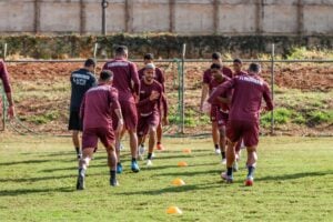 Onde assistir Ferroviária x Athletic Club ao vivo - Série C nesta segunda-feira (16/09/2024). Foto: Divulgação Ferroviária