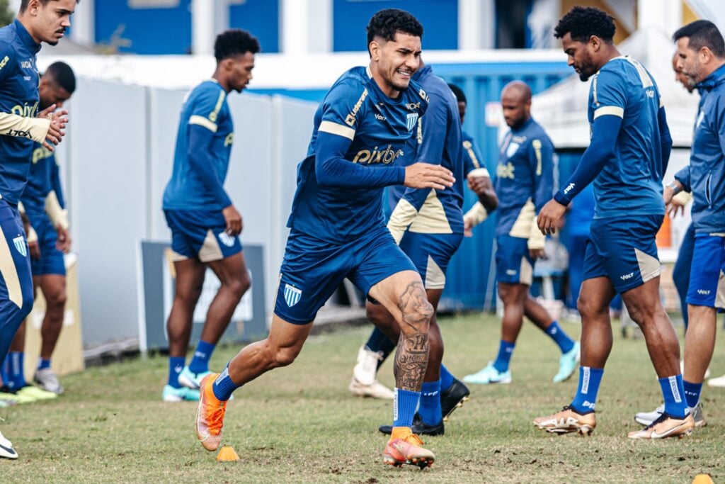 Onde assistir CRB x Avaí ao vivo - Série B neste sábado (31/08/2024). Foto: Leandro Boeira/Avaí FC