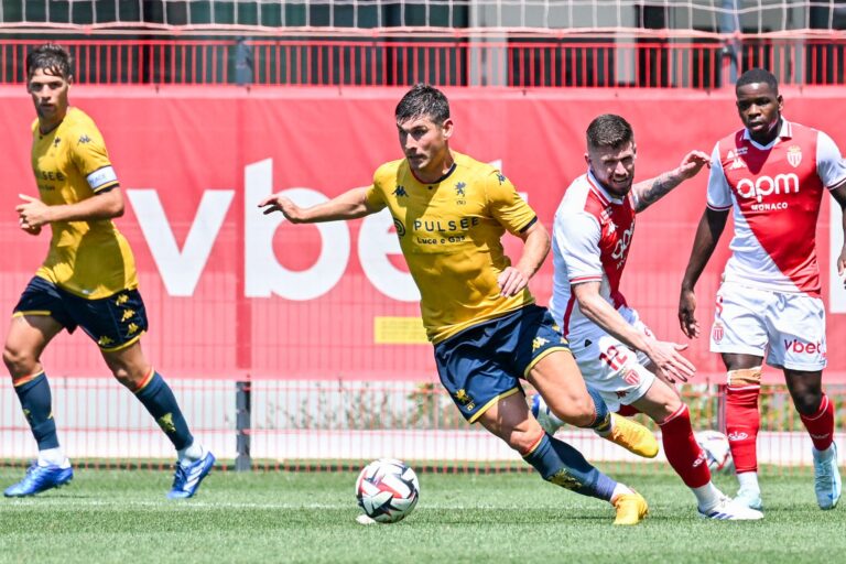 Onde assistir Genoa x Reggiana ao vivo - Copa da Itália nesta sexta-feira (09/08/2024). Foto: Divulgação Genoa