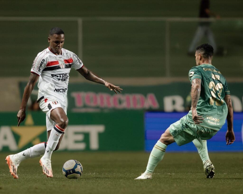 Onde assistir Chapecoense x Botafogo-SP ao vivo - Série B neste sábado (31/08/2024). Foto: Matheus Ramos/Ag. Botafogo