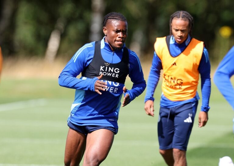 Onde assistir Leicester x Tottenham ao vivo - Premier League nesta segunda-feira (19/08/2024). Foto: Divulgação Leicester