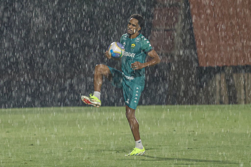 Onde assistir Fortaleza x Cuiabá ao vivo - Brasileirão neste domingo (29/09/2024). Imagem: AssCom Dourado