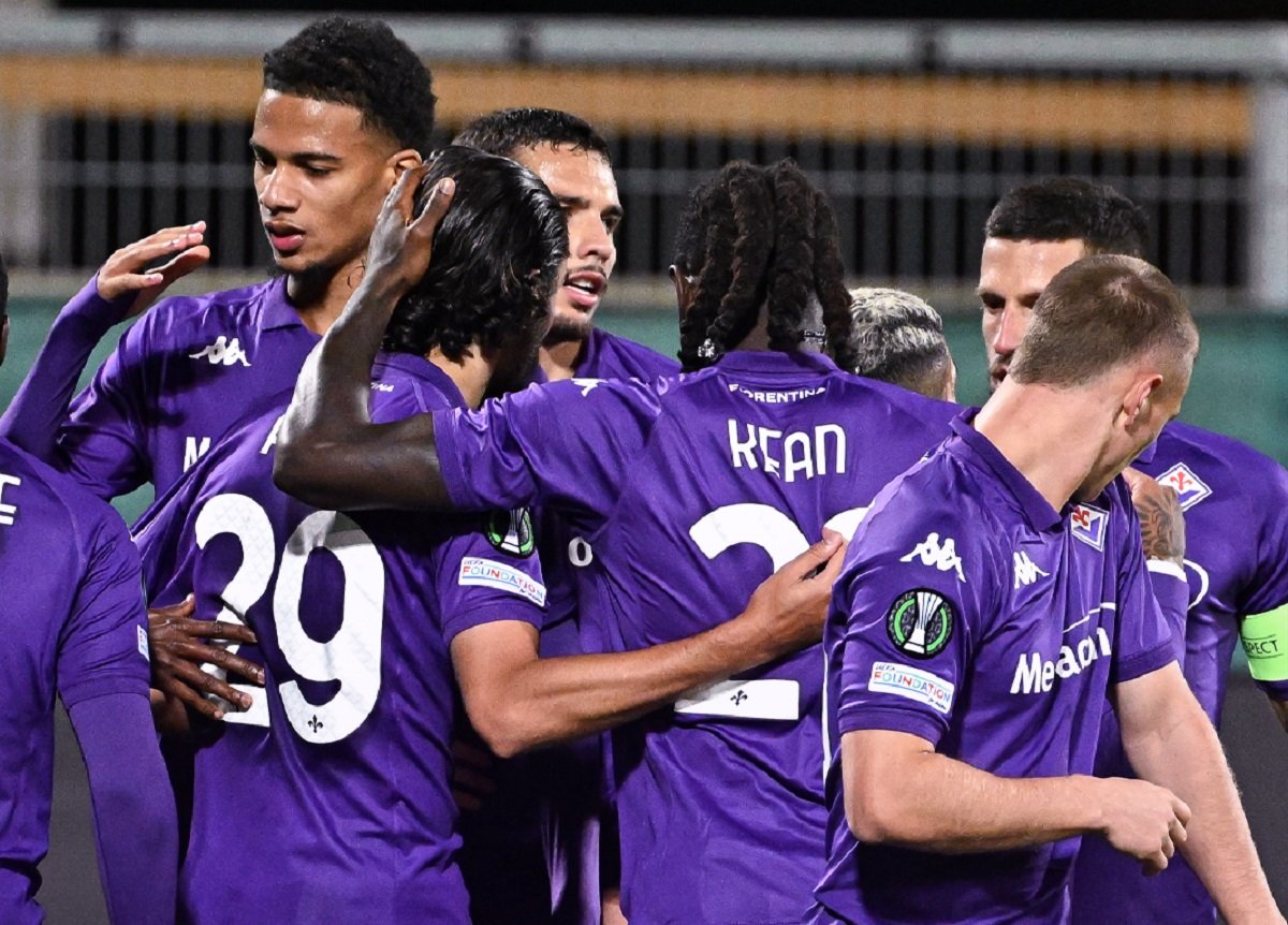 Onde assistir Fiorentina x Milan ao vivo - Campeonato Italiano neste domingo (06/10/2024). Imagem: Divulgação Fiorentina