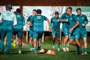 Onde assistir Chapecoense x Santos ao vivo - Série B nesta quarta-feira (16/10/2024). Imagem: Tiago Meneghini/ACF