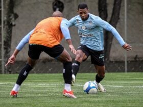 Onde assistir Paysandu x Coritiba ao vivo - Série B nesta quarta-feira (23/10/2024). Imagem: Matheus Vieira/Paysandu