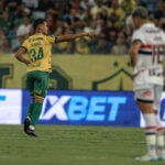 Lance do jogo entre Cuiabá x São Paulo. Foto: AssCom Dourado