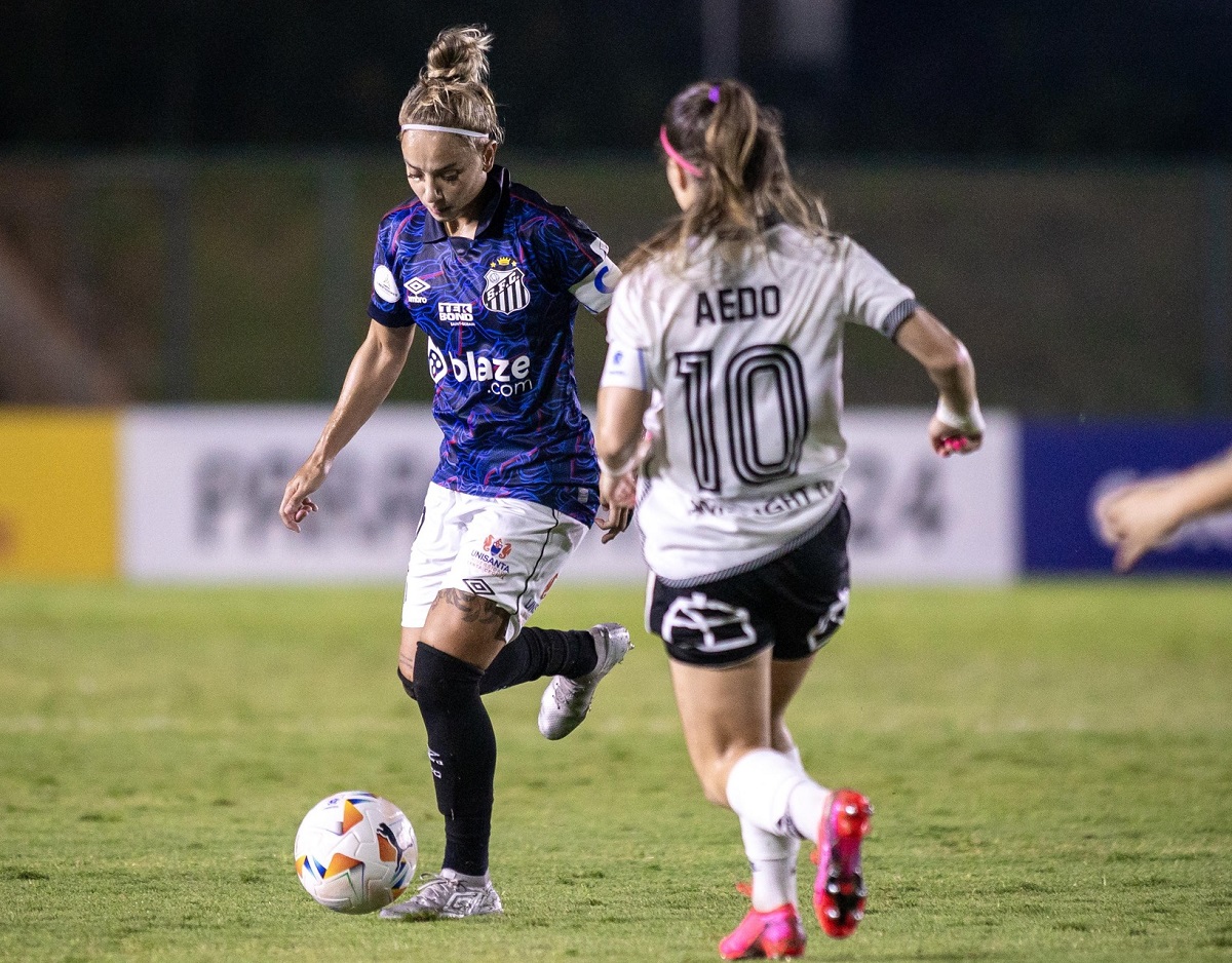 Onde assistir Santos x Olimpia ao vivo - Fase de grupos nesta quarta-feira (09/10/2024). Imagem: Bruno Vaz/Santos FC