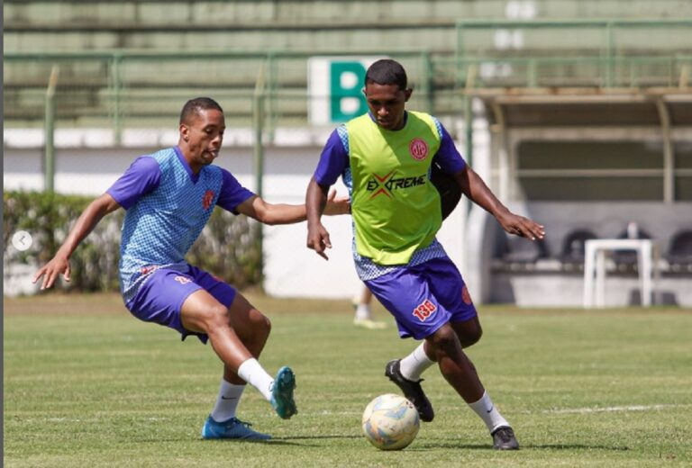 Onde assistir Tupynambás x Guarani-MG ao vivo - Mineiro Segunda Divisão nesta terça-feira (08/10/2024). Imagem: Yan Ferreira/ Tupynambas