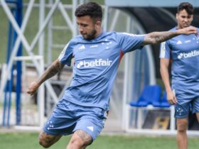 Onde assistir Cruzeiro x Flamengo ao vivo - Brasileirão - nesta quarta-feira (06/11/2024). Imagem: Gustavo Aleixo/Cruzeiro