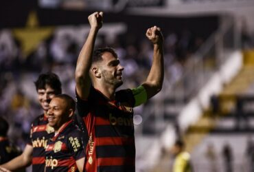 Onde assistir Sport x Santos ao vivo - Série B neste domingo (24/11/2024). Imagem: Paulo Paiva Foto/Sport