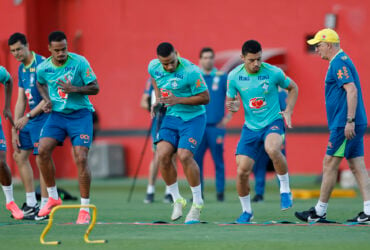 Onde assistir Brasil x Uruguai ao vivo - Eliminatórias nesta terça-feira (19/11/2024). Imagem: Rafael Ribeiro/CBF