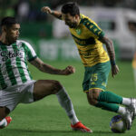 Lance do jogo entre Juventude x Cuiabá. Imagem: AssCom Dourado