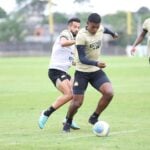 Onde assistir Criciúma x Corinthians ao vivo - Brasileirão neste sábado (30/11/2024). Imagem: Celso da Luz/CEC