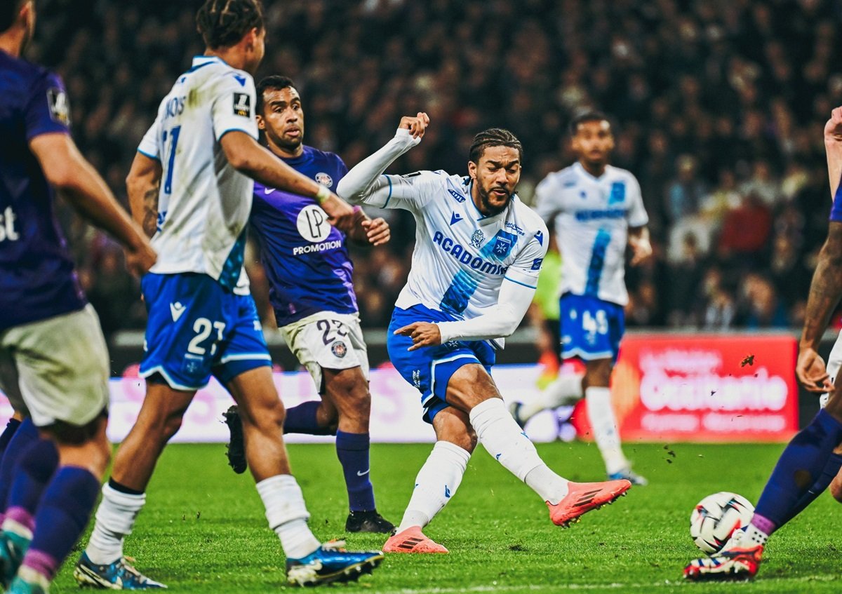 Onde assistir Auxerre x Paris Saint-Germain ao vivo - Campeonato Francês nesta sexta-feira (06/12/2024). Imagem: Divulgação Auxerre