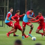 Onde assistir Atlético-MG x Athletico-PR ao vivo - Brasileirão neste domingo (08/12/2024). Imagem: José Tramontim/Athletico